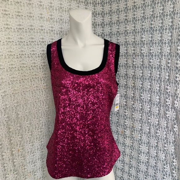 SOLD Karen Kane NWT sequin front top - Picture 2 of 8